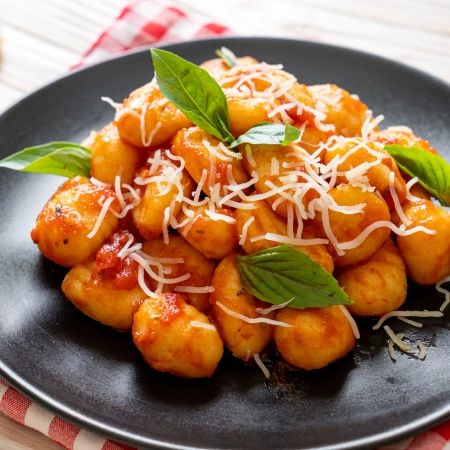 Gnocchi alla sorrentina con cacio agerolino